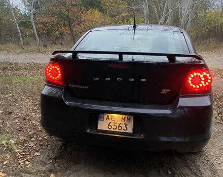 Черный Додж Авенджер, объемом двигателя 2.4 л и пробегом 134 тыс. км за 15000 $, фото 24 на Automoto.ua