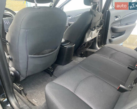 Черный Додж Авенджер, объемом двигателя 2.4 л и пробегом 134 тыс. км за 15000 $, фото 18 на Automoto.ua