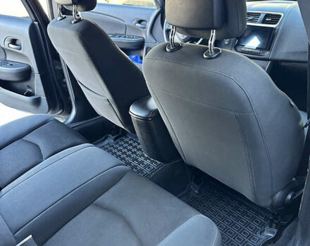 Додж Avenger 2013 у Житомирі на Automoto.ua Чорний Додж Avenger, об'ємом двигуна 2.4 л та пробігом 254 тис. км за 6300 $, фото 12 на Automoto.ua