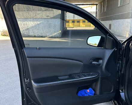 Додж Avenger 2013 у Житомирі на Automoto.ua Чорний Додж Avenger, об'ємом двигуна 2.4 л та пробігом 254 тис. км за 6300 $, фото 9 на Automoto.ua