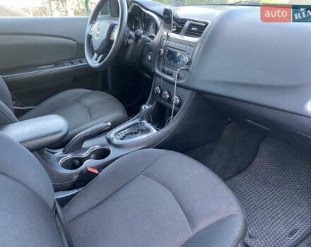 Черный Додж Авенджер, объемом двигателя 2.4 л и пробегом 134 тыс. км за 15000 $, фото 9 на Automoto.ua