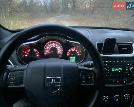 Черный Додж Авенджер, объемом двигателя 2.4 л и пробегом 134 тыс. км за 15000 $, фото 19 на Automoto.ua