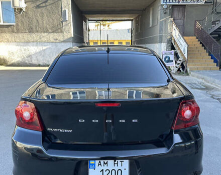 Додж Avenger 2013 у Житомирі на Automoto.ua Чорний Додж Avenger, об'ємом двигуна 2.4 л та пробігом 254 тис. км за 6300 $, фото 3 на Automoto.ua