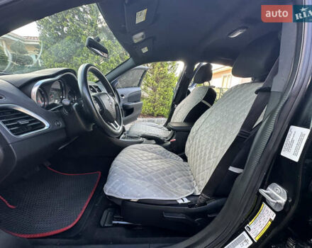 Черный Додж Авенджер, объемом двигателя 2.36 л и пробегом 177 тыс. км за 7200 $, фото 26 на Automoto.ua