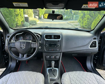 Черный Додж Авенджер, объемом двигателя 2.36 л и пробегом 177 тыс. км за 7200 $, фото 4 на Automoto.ua