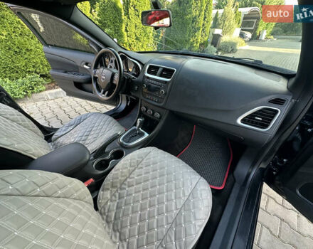 Черный Додж Авенджер, объемом двигателя 2.36 л и пробегом 177 тыс. км за 7200 $, фото 39 на Automoto.ua