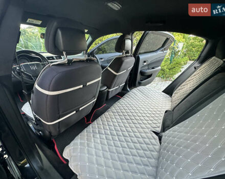 Черный Додж Авенджер, объемом двигателя 2.36 л и пробегом 177 тыс. км за 7200 $, фото 22 на Automoto.ua