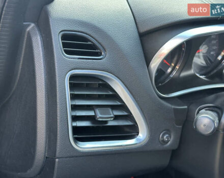 Черный Додж Авенджер, объемом двигателя 2.36 л и пробегом 177 тыс. км за 7200 $, фото 29 на Automoto.ua