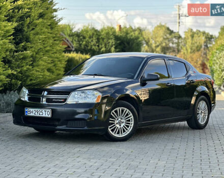 Черный Додж Авенджер, объемом двигателя 2.36 л и пробегом 177 тыс. км за 7200 $, фото 5 на Automoto.ua