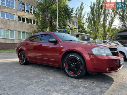 Красный Додж Авенджер, объемом двигателя 2 л и пробегом 290 тыс. км за 5000 $, фото 1 на Automoto.ua
