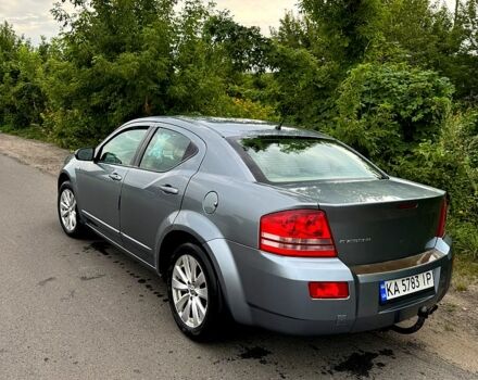 Серый Додж Авенджер, объемом двигателя 2 л и пробегом 580 тыс. км за 4700 $, фото 1 на Automoto.ua