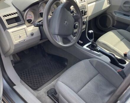 Серый Додж Авенджер, объемом двигателя 2 л и пробегом 227 тыс. км за 5000 $, фото 3 на Automoto.ua