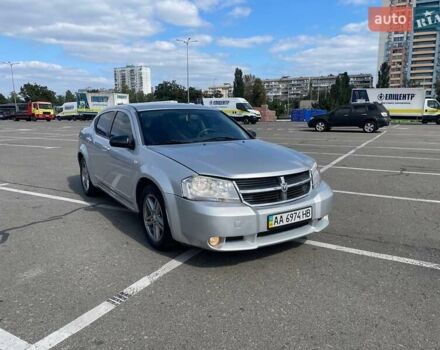 Серый Додж Авенджер, объемом двигателя 2.4 л и пробегом 246 тыс. км за 4700 $, фото 5 на Automoto.ua