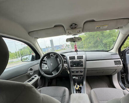 Серый Додж Авенджер, объемом двигателя 2 л и пробегом 580 тыс. км за 4700 $, фото 3 на Automoto.ua