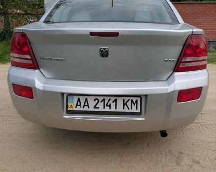Серый Додж Авенджер, объемом двигателя 2.4 л и пробегом 141 тыс. км за 8500 $, фото 6 на Automoto.ua