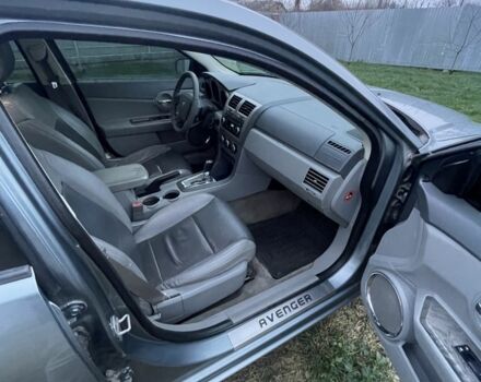 Серый Додж Авенджер, объемом двигателя 2.4 л и пробегом 265 тыс. км за 3800 $, фото 9 на Automoto.ua