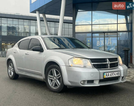 Серый Додж Авенджер, объемом двигателя 2.4 л и пробегом 208 тыс. км за 4550 $, фото 1 на Automoto.ua