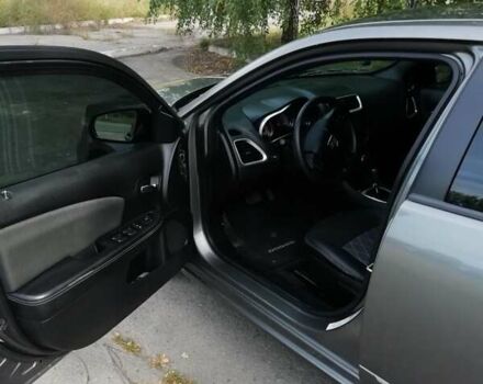 Серый Додж Авенджер, объемом двигателя 2.4 л и пробегом 200 тыс. км за 8000 $, фото 23 на Automoto.ua