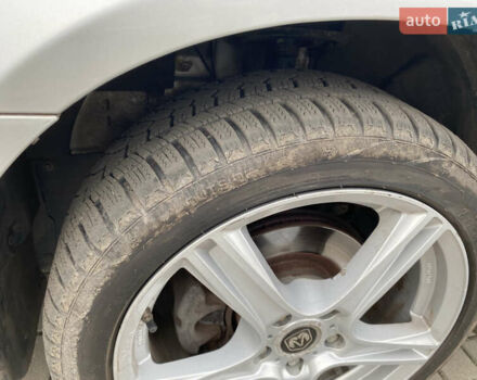 Серый Додж Авенджер, объемом двигателя 2.4 л и пробегом 195 тыс. км за 7000 $, фото 21 на Automoto.ua