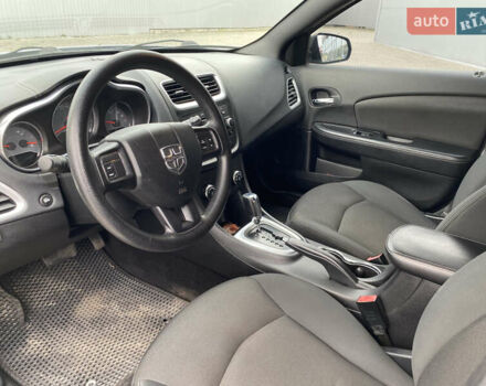 Серый Додж Авенджер, объемом двигателя 2.4 л и пробегом 195 тыс. км за 7000 $, фото 13 на Automoto.ua