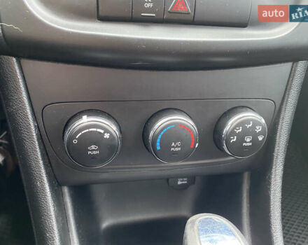 Серый Додж Авенджер, объемом двигателя 2.4 л и пробегом 195 тыс. км за 7000 $, фото 25 на Automoto.ua