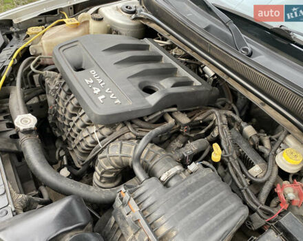 Серый Додж Авенджер, объемом двигателя 2.4 л и пробегом 195 тыс. км за 7000 $, фото 30 на Automoto.ua