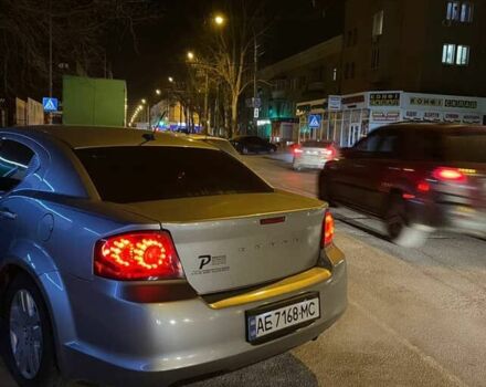 Сірий Додж Avenger, об'ємом двигуна 2.4 л та пробігом 157 тис. км за 5500 $, фото 2 на Automoto.ua