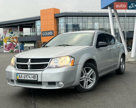 Серый Додж Авенджер, объемом двигателя 2.4 л и пробегом 208 тыс. км за 4550 $, фото 1 на Automoto.ua