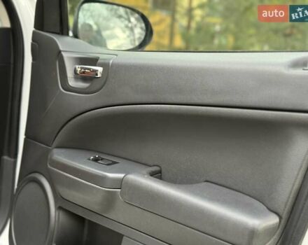 Додж Калибер 2011 в Николаеве на Automoto.ua Белый Додж Калибер, объемом двигателя 0 л и пробегом 205 тыс. км за 7900 $, фото 19 на Automoto.ua