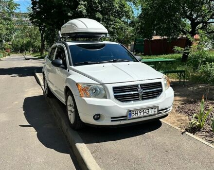 Белый Додж Калибер, объемом двигателя 2 л и пробегом 140 тыс. км за 7800 $, фото 1 на Automoto.ua