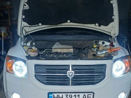 Білий Додж Caliber, об'ємом двигуна 2 л та пробігом 190 тис. км за 5580 $, фото 1 на Automoto.ua