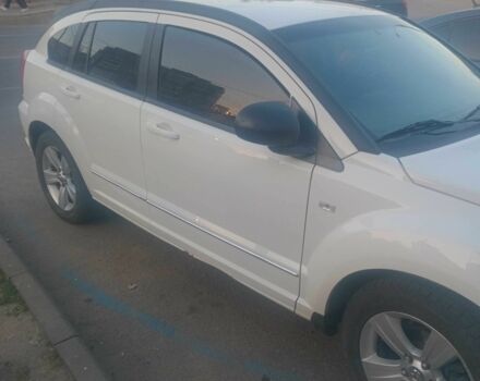 Белый Додж Калибер, объемом двигателя 2 л и пробегом 199 тыс. км за 6644 $, фото 1 на Automoto.ua