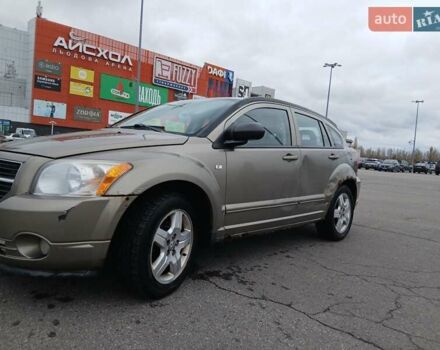 Бежевый Додж Калибер, объемом двигателя 1.8 л и пробегом 220 тыс. км за 4000 $, фото 5 на Automoto.ua