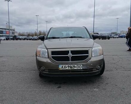 Бежевый Додж Калибер, объемом двигателя 1.8 л и пробегом 220 тыс. км за 4000 $, фото 3 на Automoto.ua