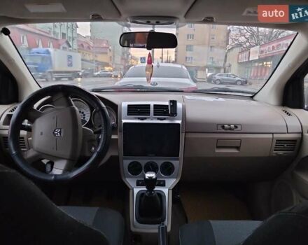 Бежевый Додж Калибер, объемом двигателя 1.96 л и пробегом 472 тыс. км за 7000 $, фото 9 на Automoto.ua