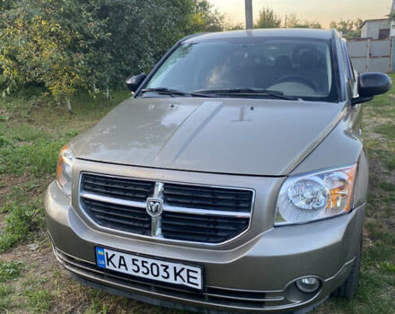 Бежевый Додж Калибер, объемом двигателя 2 л и пробегом 235 тыс. км за 4300 $, фото 1 на Automoto.ua