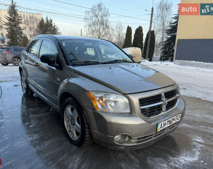 Бежевый Додж Калибер, объемом двигателя 1.8 л и пробегом 247 тыс. км за 3750 $, фото 1 на Automoto.ua