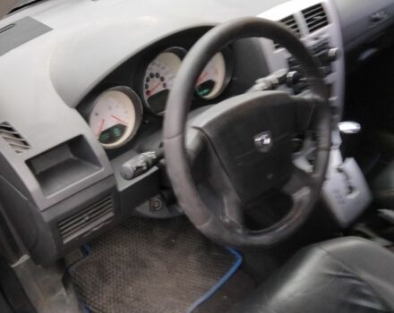 Чорний Додж Caliber, об'ємом двигуна 2 л та пробігом 261 тис. км за 5500 $, фото 8 на Automoto.ua