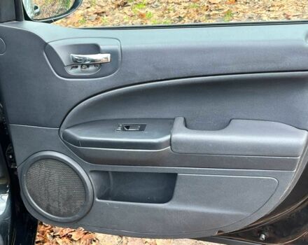 Чорний Додж Caliber, об'ємом двигуна 2 л та пробігом 317 тис. км за 6240 $, фото 14 на Automoto.ua