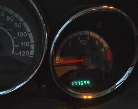 Чорний Додж Caliber, об'ємом двигуна 2.4 л та пробігом 177 тис. км за 7899 $, фото 8 на Automoto.ua