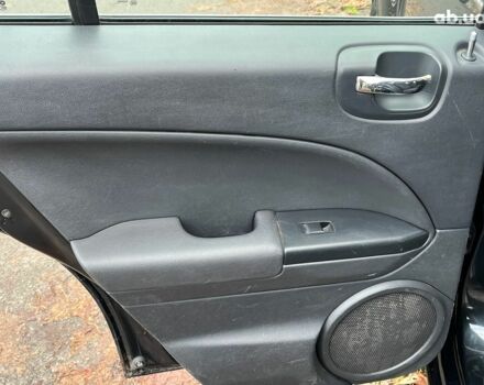 Чорний Додж Caliber, об'ємом двигуна 2 л та пробігом 317 тис. км за 6240 $, фото 22 на Automoto.ua