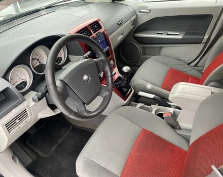 Черный Додж Калибер, объемом двигателя 2 л и пробегом 250 тыс. км за 3073 $, фото 8 на Automoto.ua