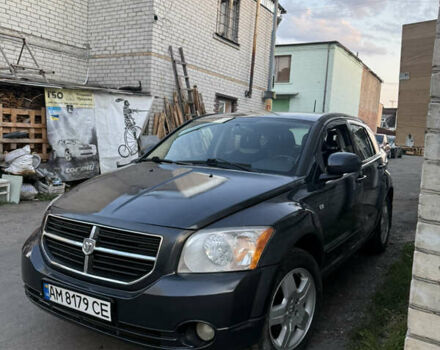 Черный Додж Калибер, объемом двигателя 0 л и пробегом 250 тыс. км за 4850 $, фото 4 на Automoto.ua