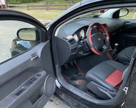 Чорний Додж Caliber, об'ємом двигуна 2 л та пробігом 190 тис. км за 7100 $, фото 3 на Automoto.ua