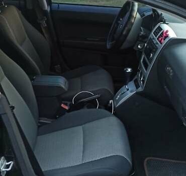 Черный Додж Калибер, объемом двигателя 2 л и пробегом 207 тыс. км за 5700 $, фото 6 на Automoto.ua