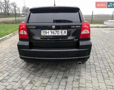Черный Додж Калибер, объемом двигателя 2 л и пробегом 95 тыс. км за 6900 $, фото 1 на Automoto.ua