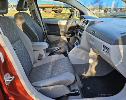 Красный Додж Калибер, объемом двигателя 2 л и пробегом 350 тыс. км за 2600 $, фото 9 на Automoto.ua