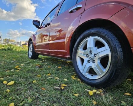 Красный Додж Калибер, объемом двигателя 2 л и пробегом 350 тыс. км за 2600 $, фото 4 на Automoto.ua