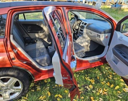 Красный Додж Калибер, объемом двигателя 2 л и пробегом 350 тыс. км за 2600 $, фото 6 на Automoto.ua