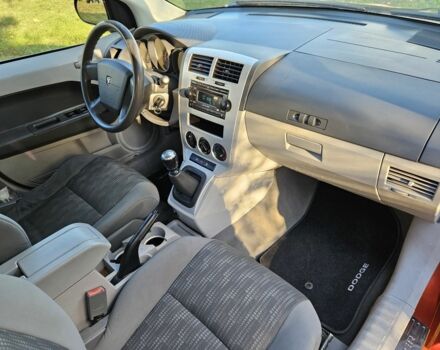 Красный Додж Калибер, объемом двигателя 2 л и пробегом 350 тыс. км за 2600 $, фото 10 на Automoto.ua